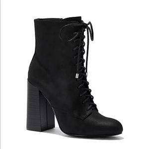 New York and company Black Lace-Up Bootie - Eva Mendes Collection Size 7